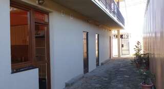 Гостиница на Тростниковой Улице Адлер-3