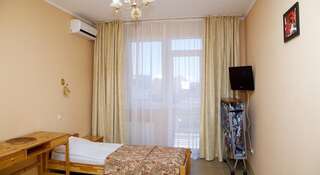 Гостиница на Тростниковой Улице Адлер Стандартный двухместный номер с 2 отдельными кроватями-4